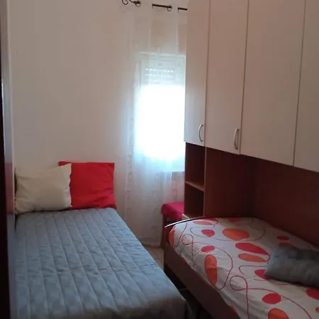 Casa Vacanze Nena 公寓 蒙塔莱格罗